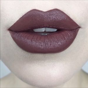Kat Von D Studded Kiss Creme Lipstick 💋